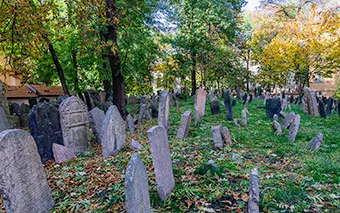Старое еврейское кладбище в Праге, Чехия