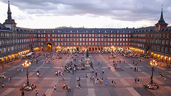 Главная площадь (Пласа-Майор) в Мадриде, Испания